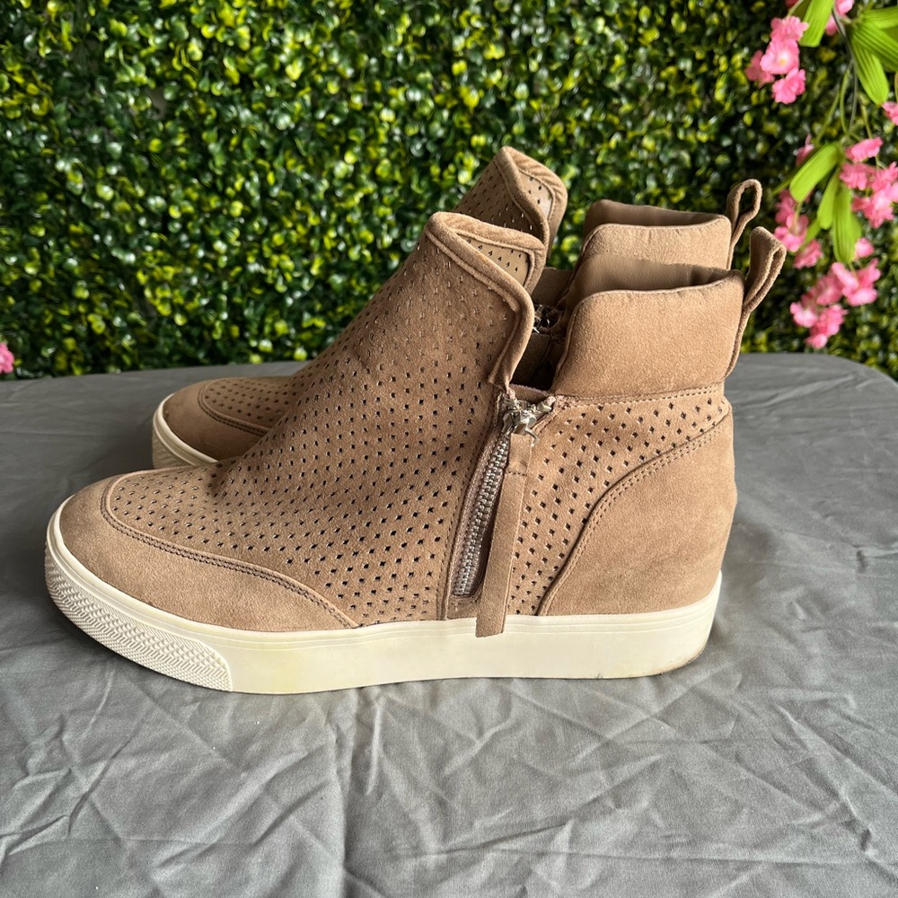 Steve Madden Tan Suede High-Top Sneakers